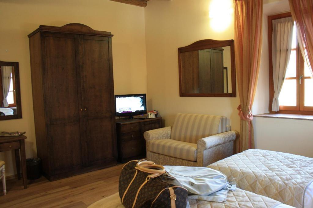 Hotel Cascina Canova Uggiate Extérieur photo