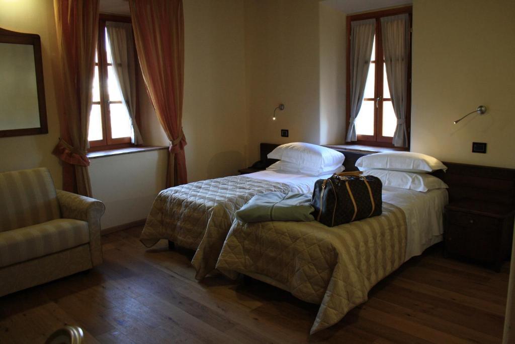 Hotel Cascina Canova Uggiate Chambre photo