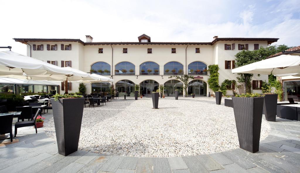 Hotel Cascina Canova Uggiate Extérieur photo
