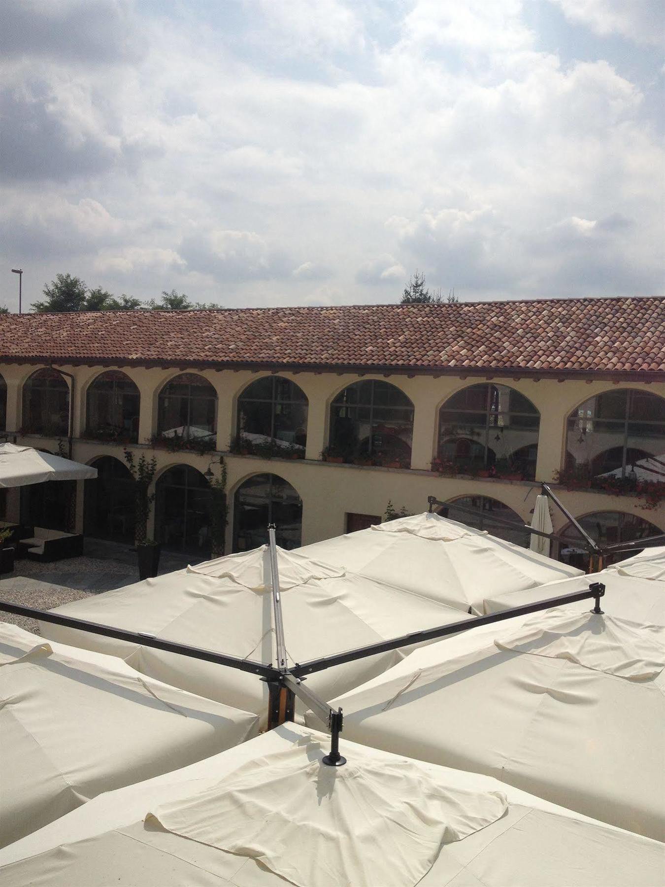 Hotel Cascina Canova Uggiate Extérieur photo