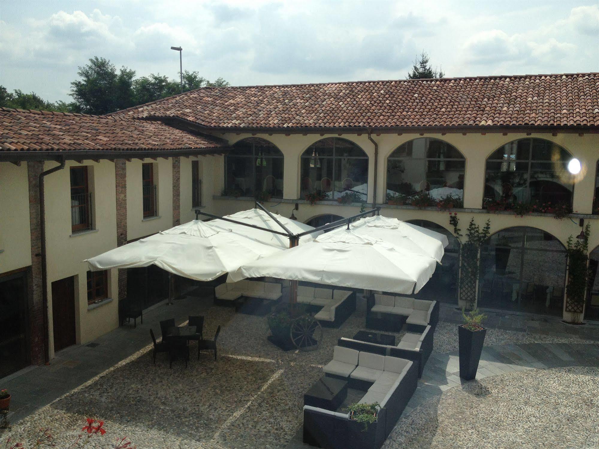 Hotel Cascina Canova Uggiate Extérieur photo