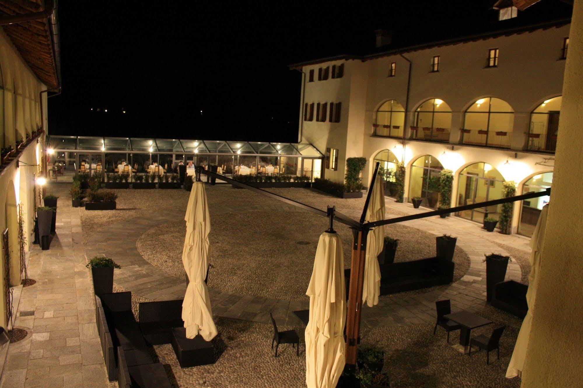 Hotel Cascina Canova Uggiate Extérieur photo